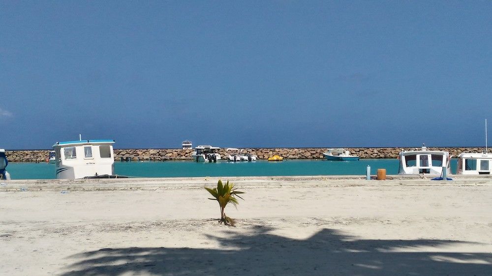 Select Village Maafushi Eksteriør billede