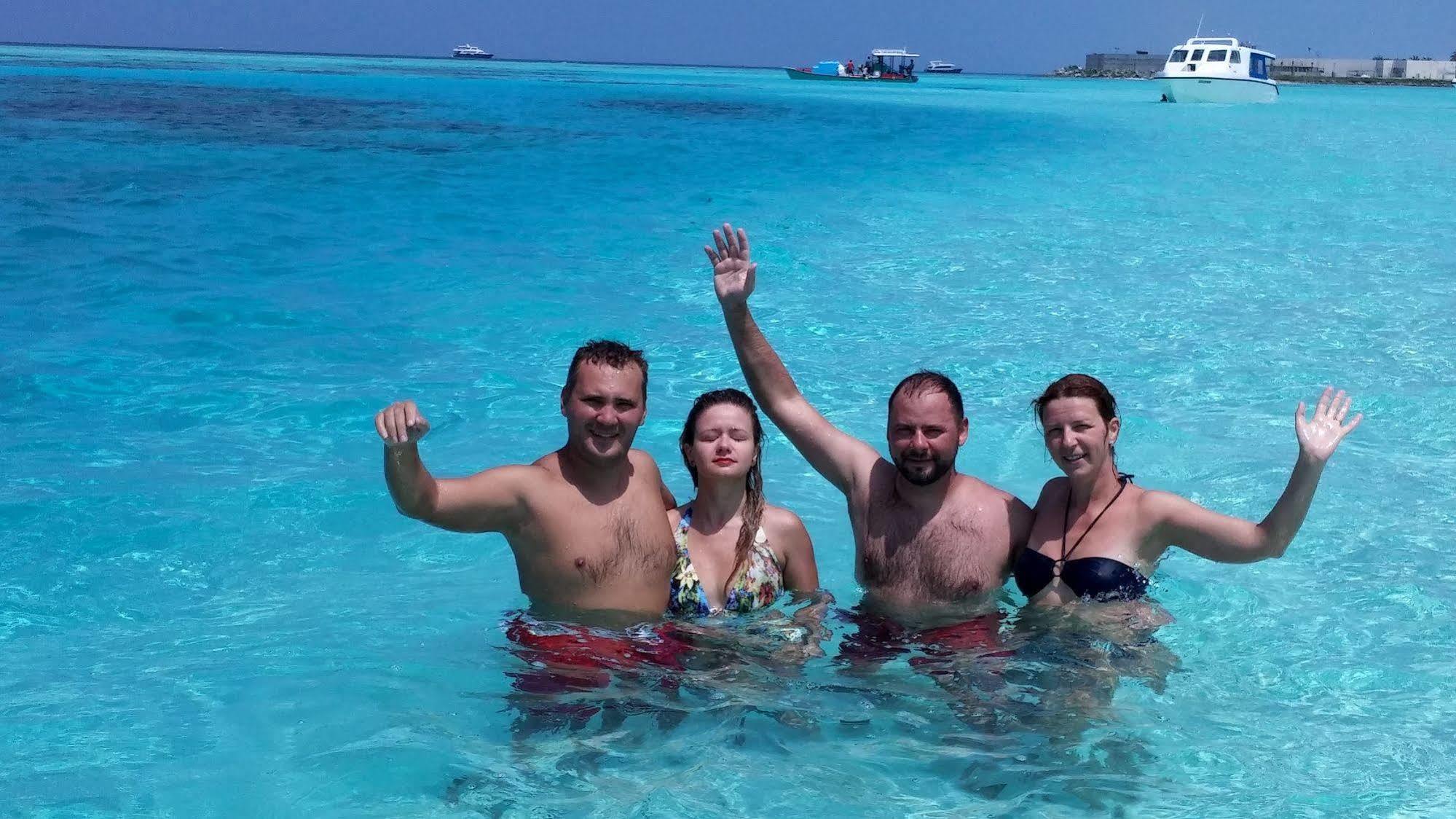 Select Village Maafushi Eksteriør billede