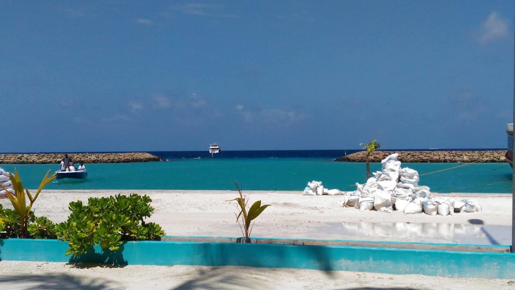 Select Village Maafushi Eksteriør billede