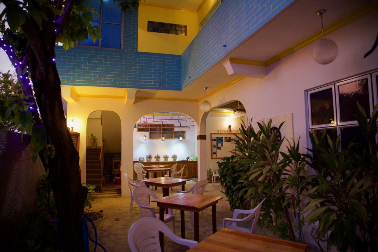 Select Village Maafushi Eksteriør billede